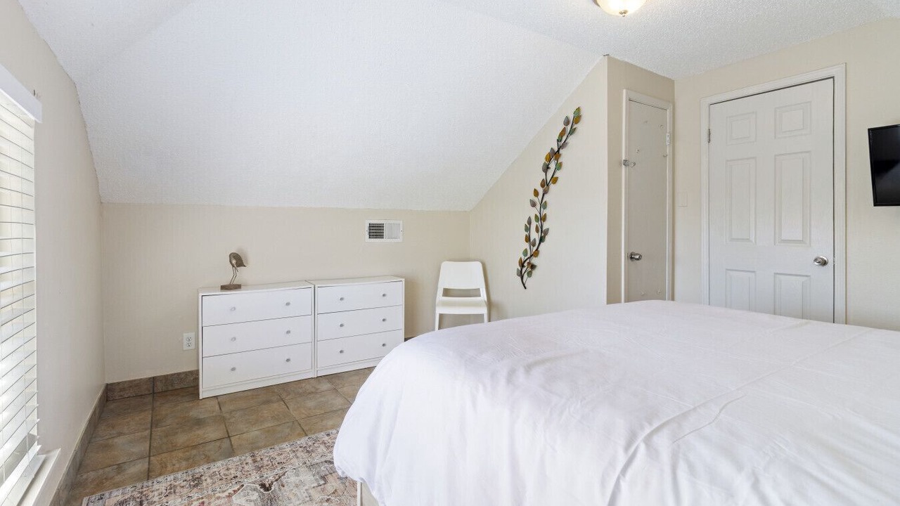 Photo of Bedroom in Tulane - Gravier