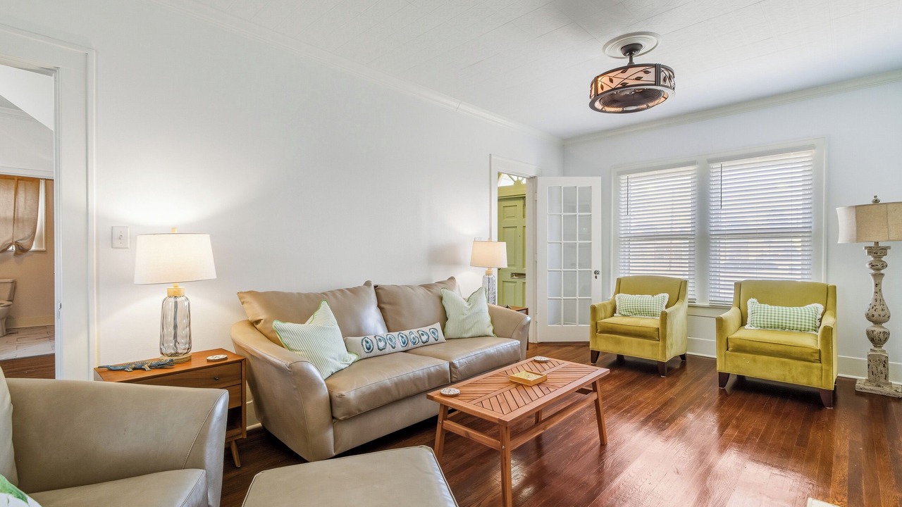 Photo of Livingroom in Monroe