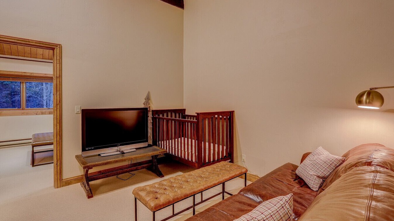 Photo of Livingroom in Eagle-Vail