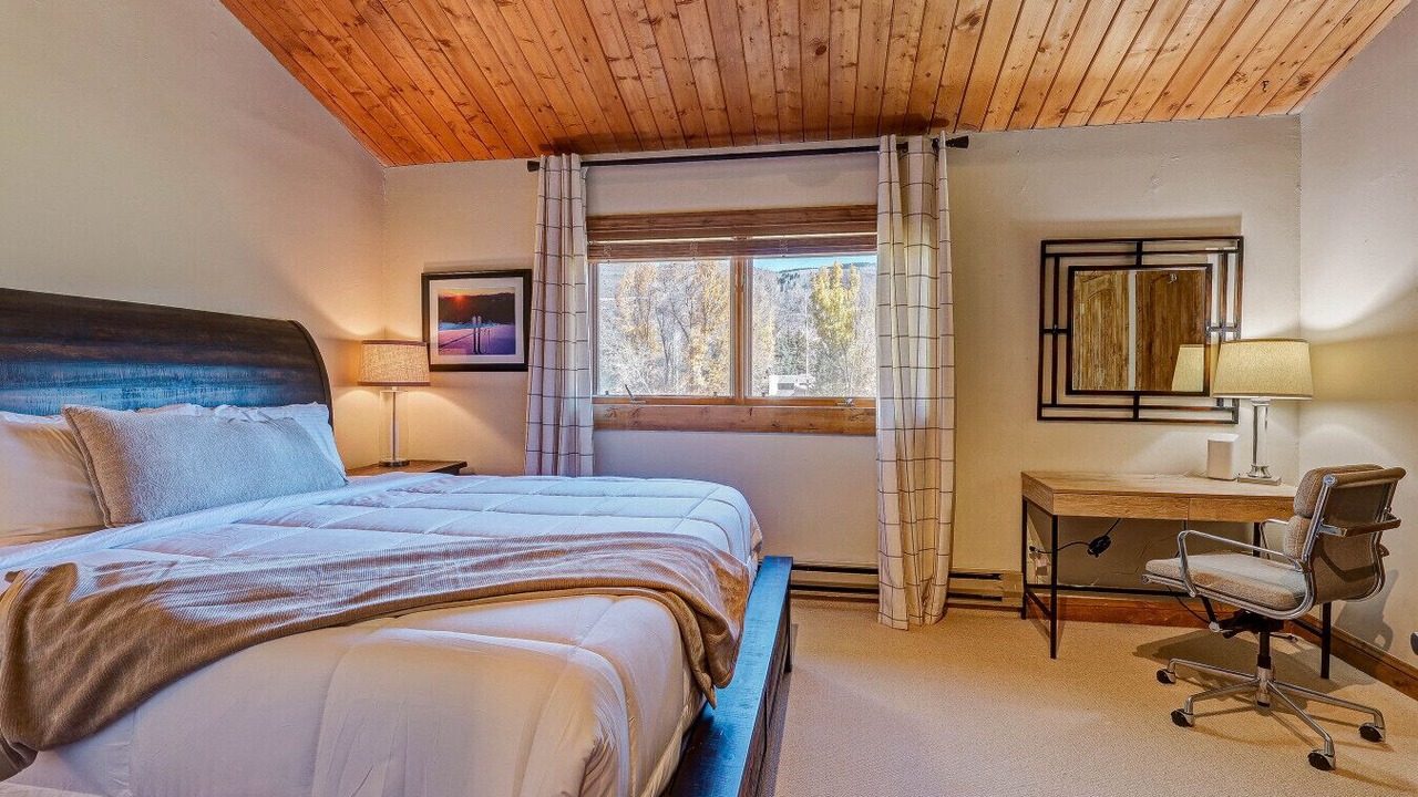 Photo of Bedroom in Eagle-Vail
