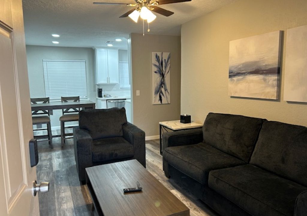 Photo of Livingroom in Lawton