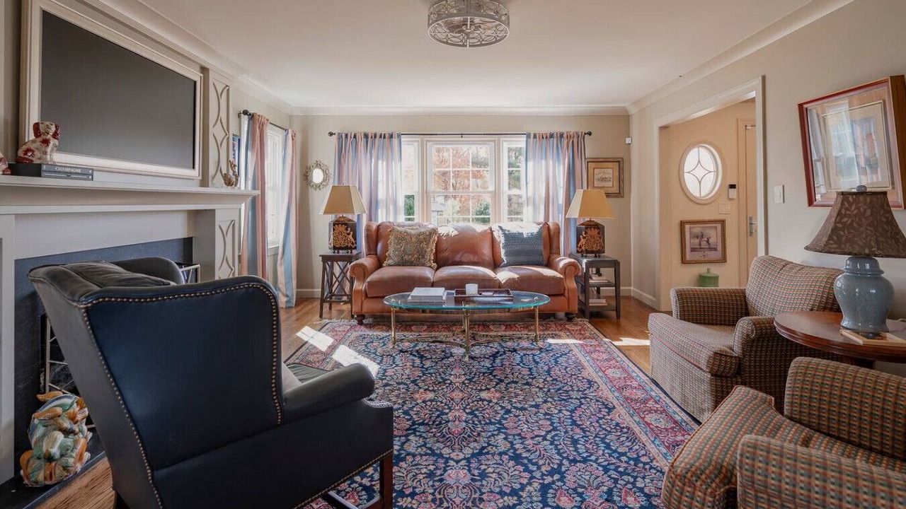 Photo of Livingroom in Roseland