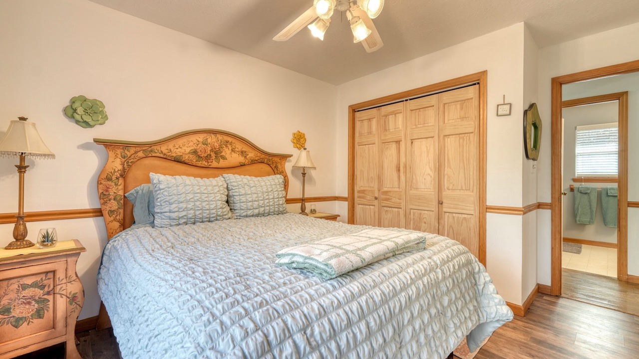 Photo of Bedroom in Hayesville