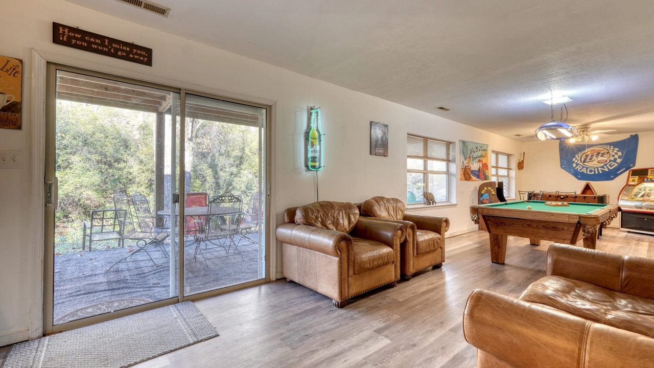 Photo of Bedroom in Hayesville