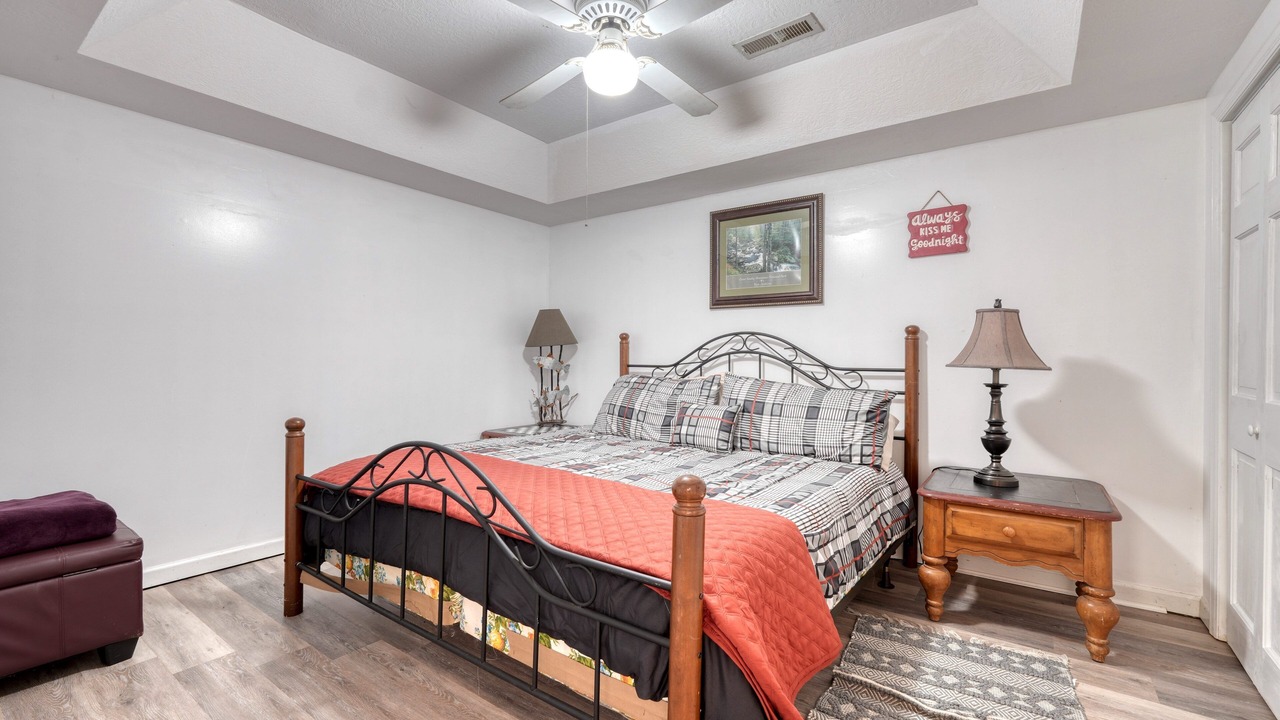Photo of Bedroom in Hayesville