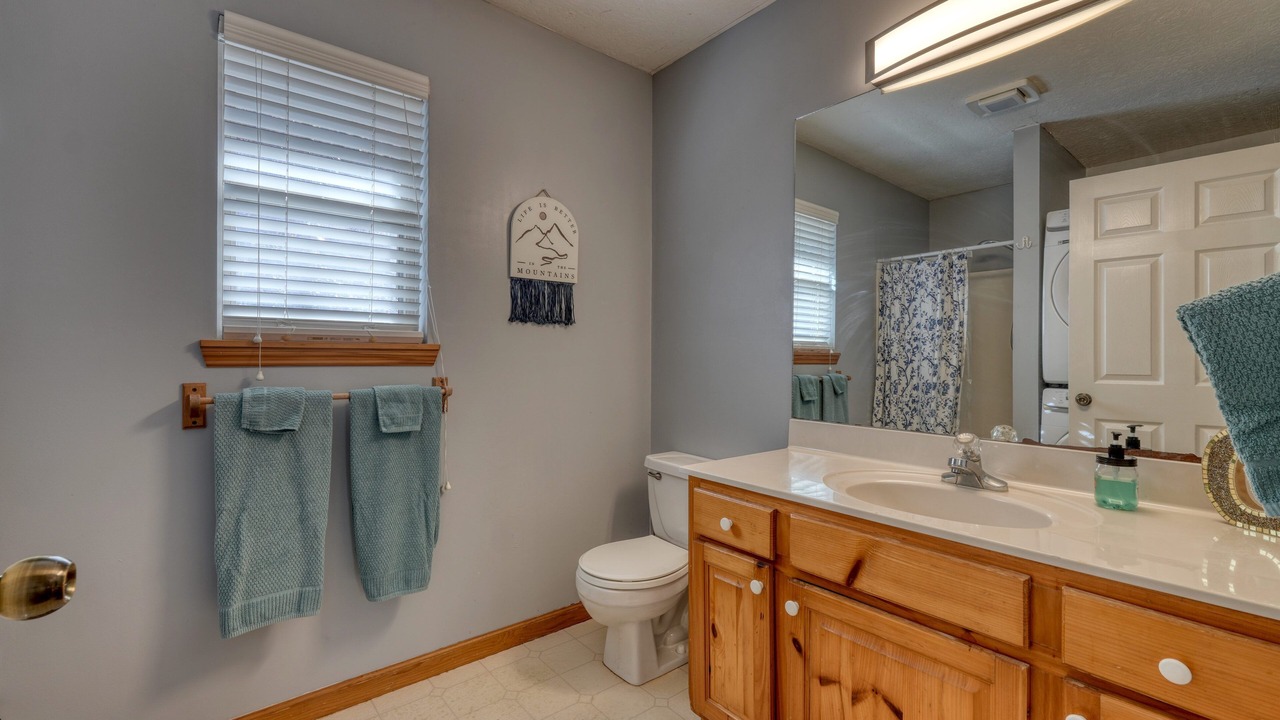 Photo of Bathroom in Hayesville