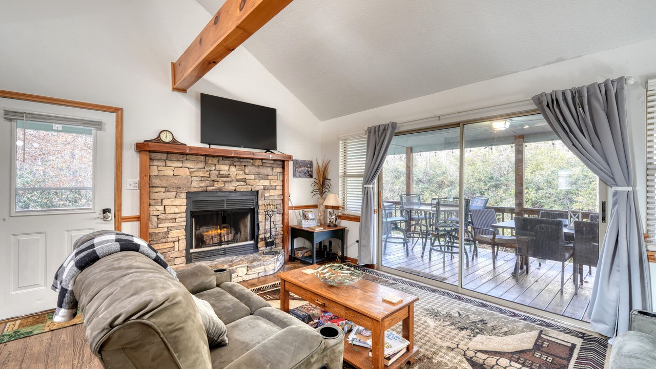 Photo of Livingroom in Hayesville