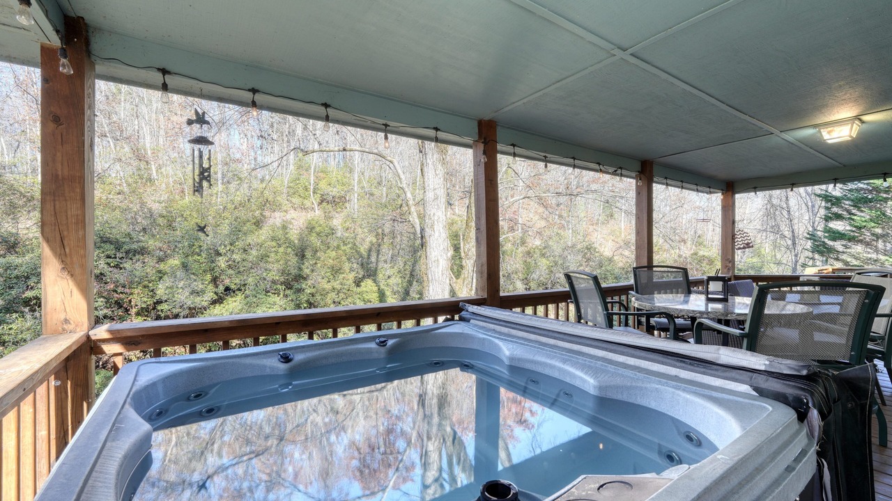 Photo of Outdoor in Hayesville