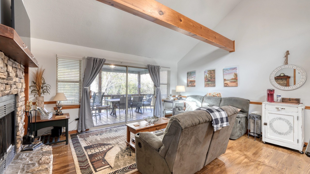 Photo of Livingroom in Hayesville