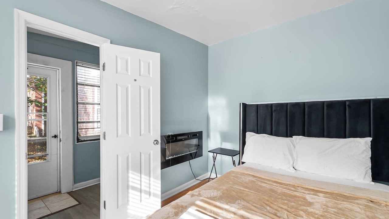 Photo of Bedroom in Takoma Park