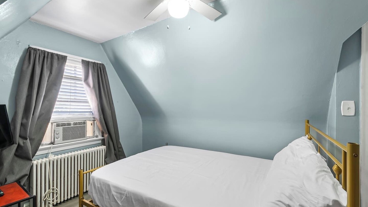 Photo of Bedroom in Takoma Park