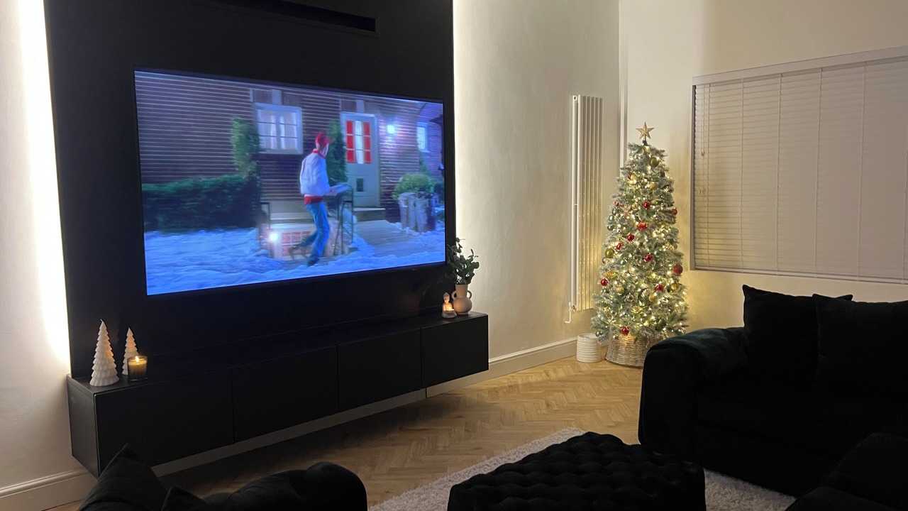 Photo of Livingroom in Baglan