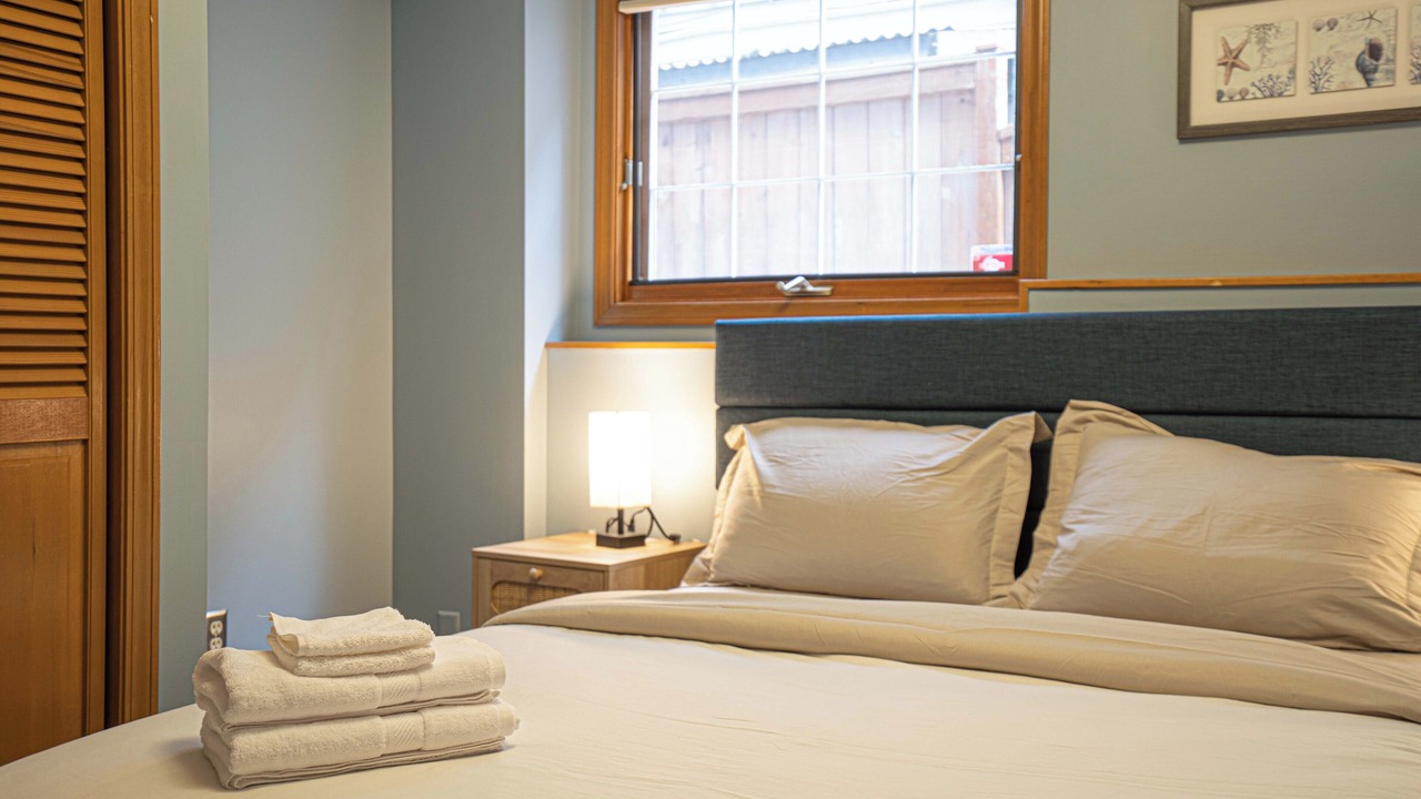 Photo of Bedroom in Bryn Mawr-Skyway