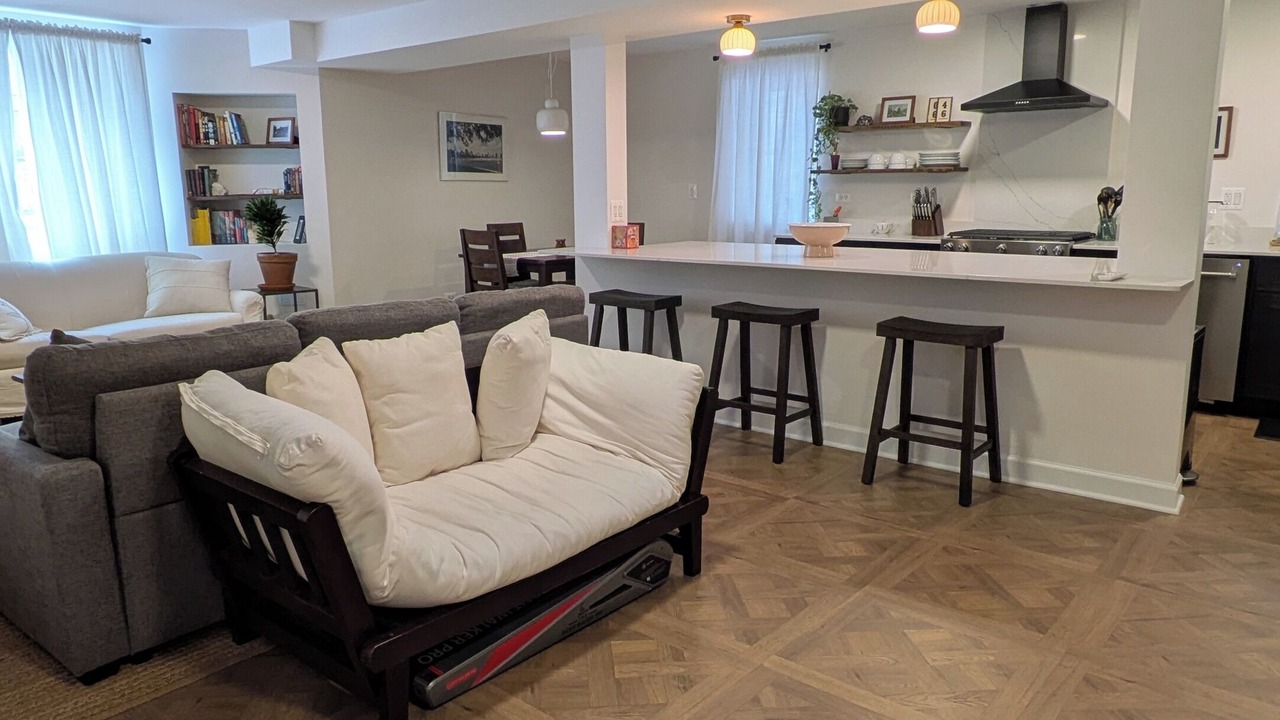 Photo of Livingroom in Palmer Square