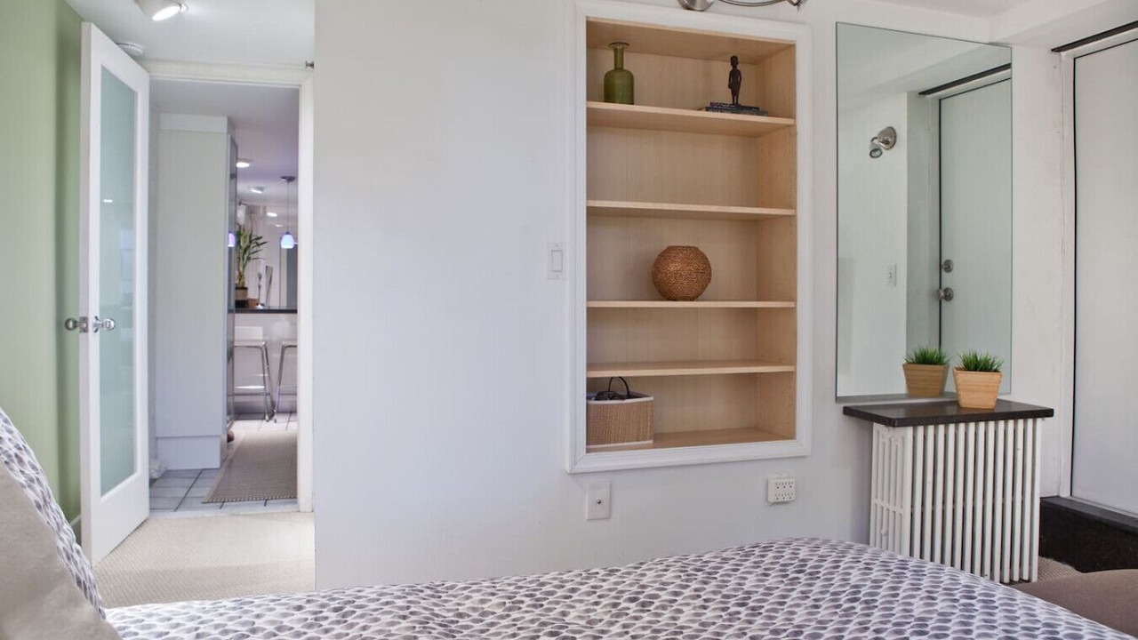 Photo of Bedroom in Mount Vernon Square