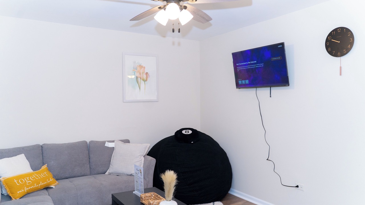 Photo of Livingroom in Carpentersville