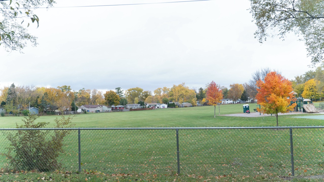Photo of Outdoor in Carpentersville