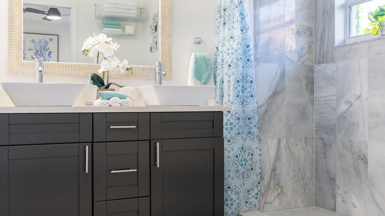 Photo of Bathroom in Hudson Beach Estates