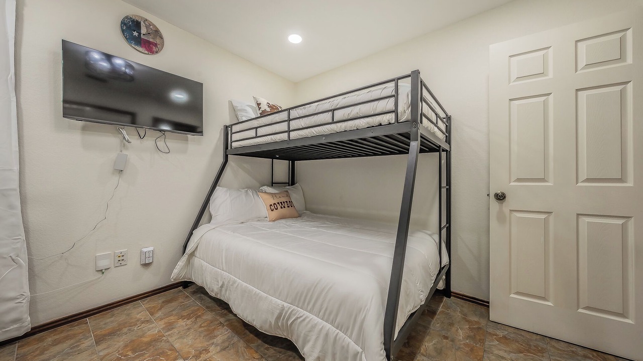 Photo of Bedroom in Grand Prairie