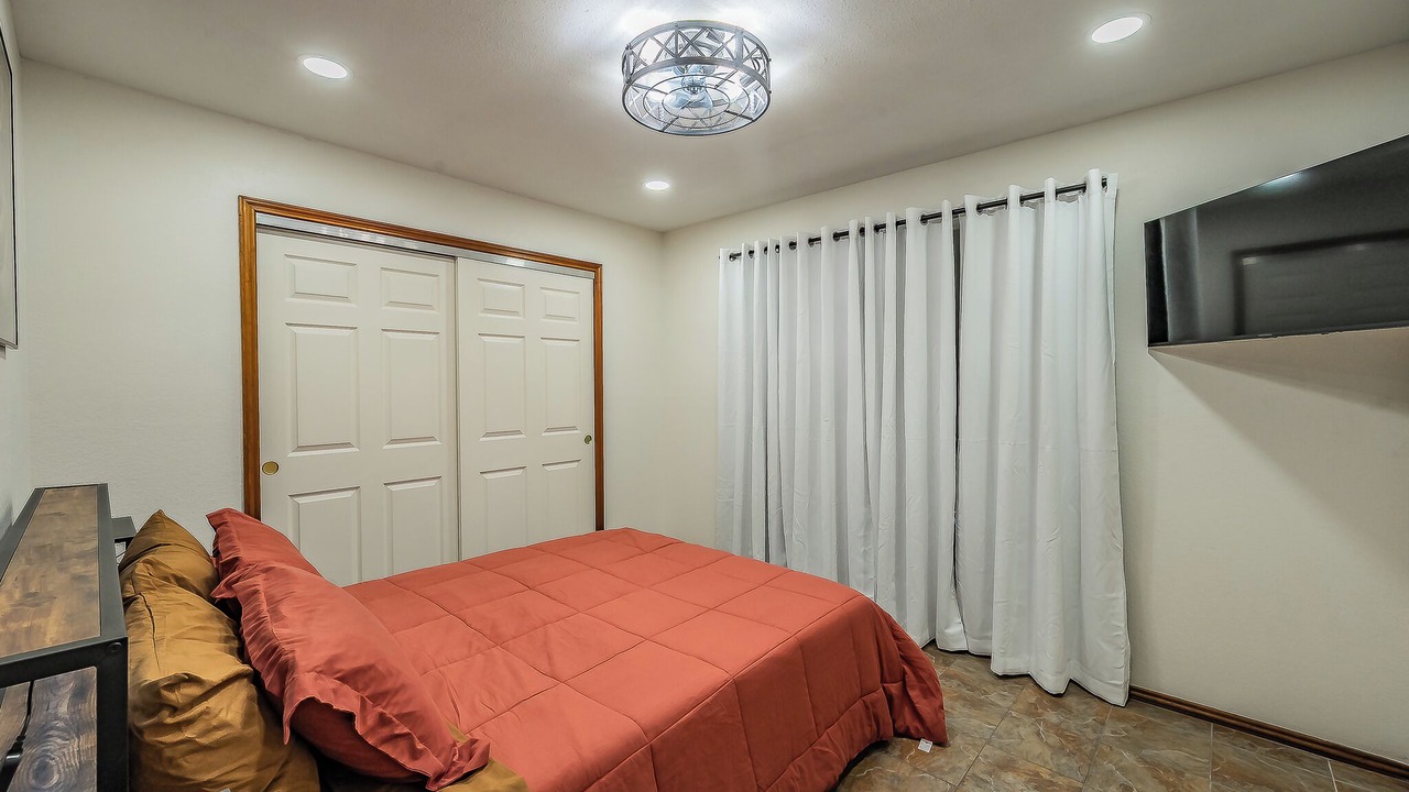 Photo of Bedroom in Grand Prairie