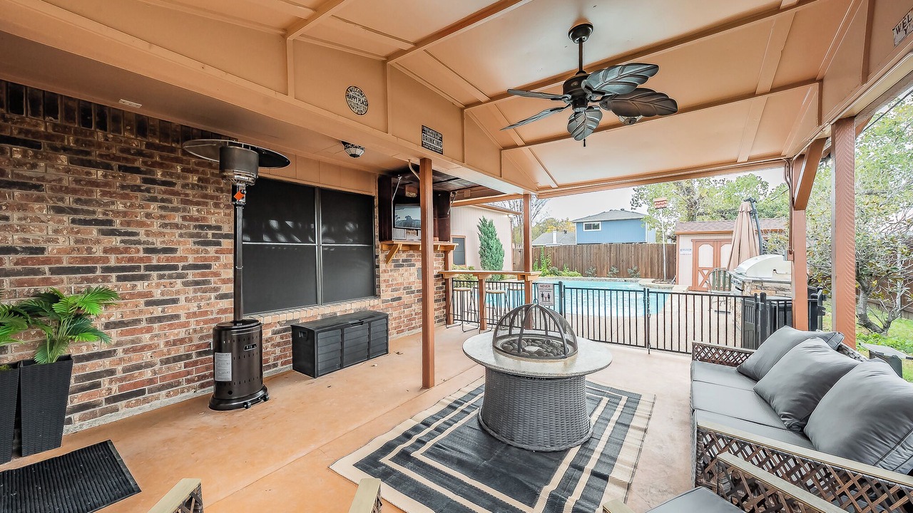 Photo of Patio Balcony in Grand Prairie