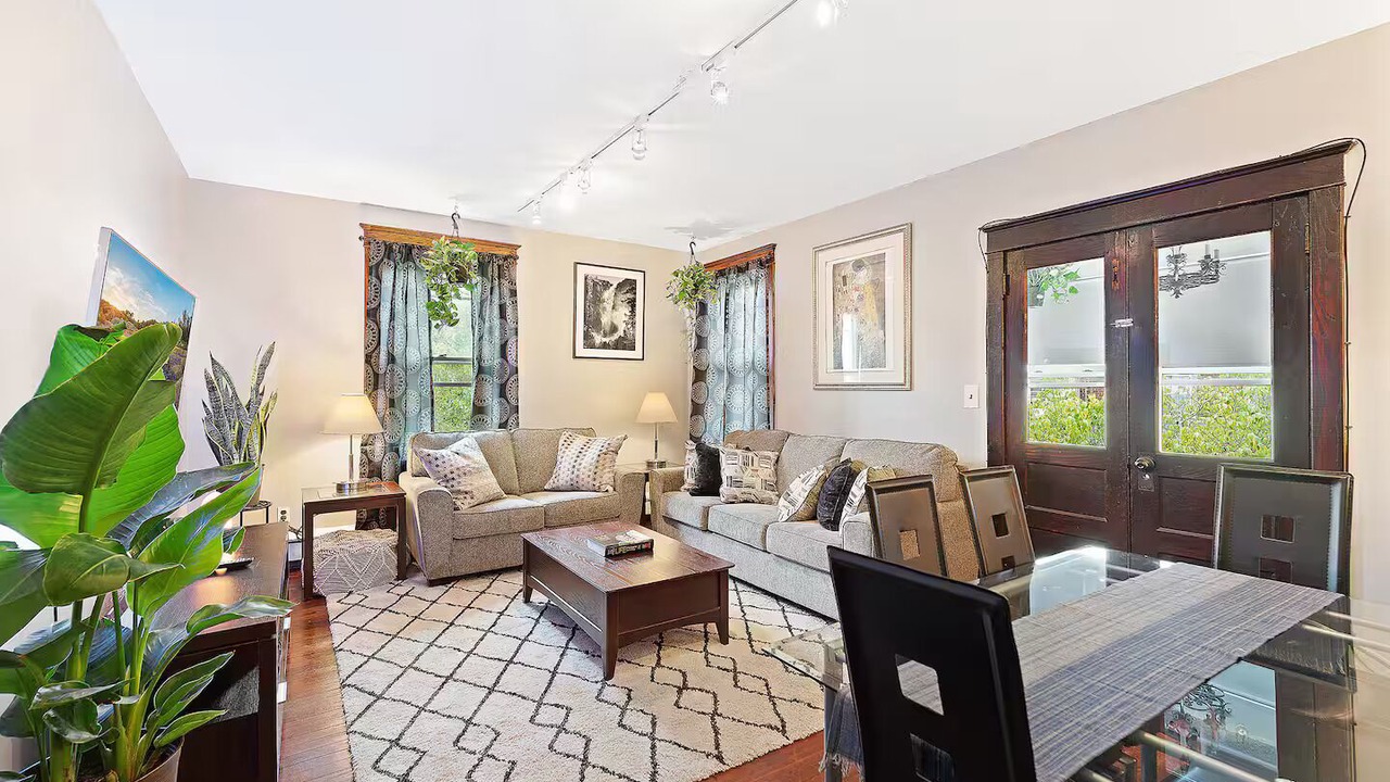 Photo of Livingroom in Swarthmore