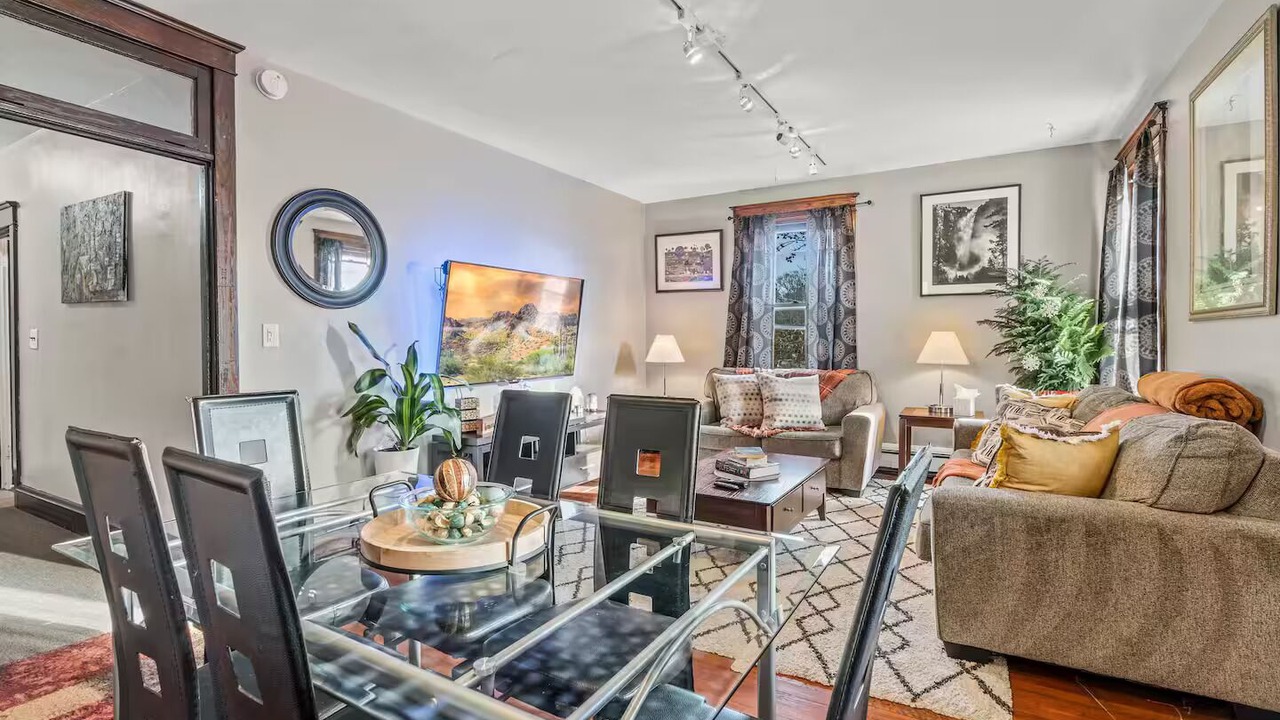 Photo of Livingroom in Swarthmore