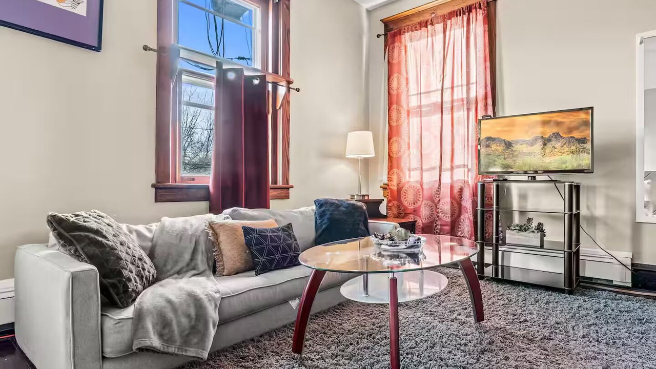 Photo of Livingroom in Swarthmore