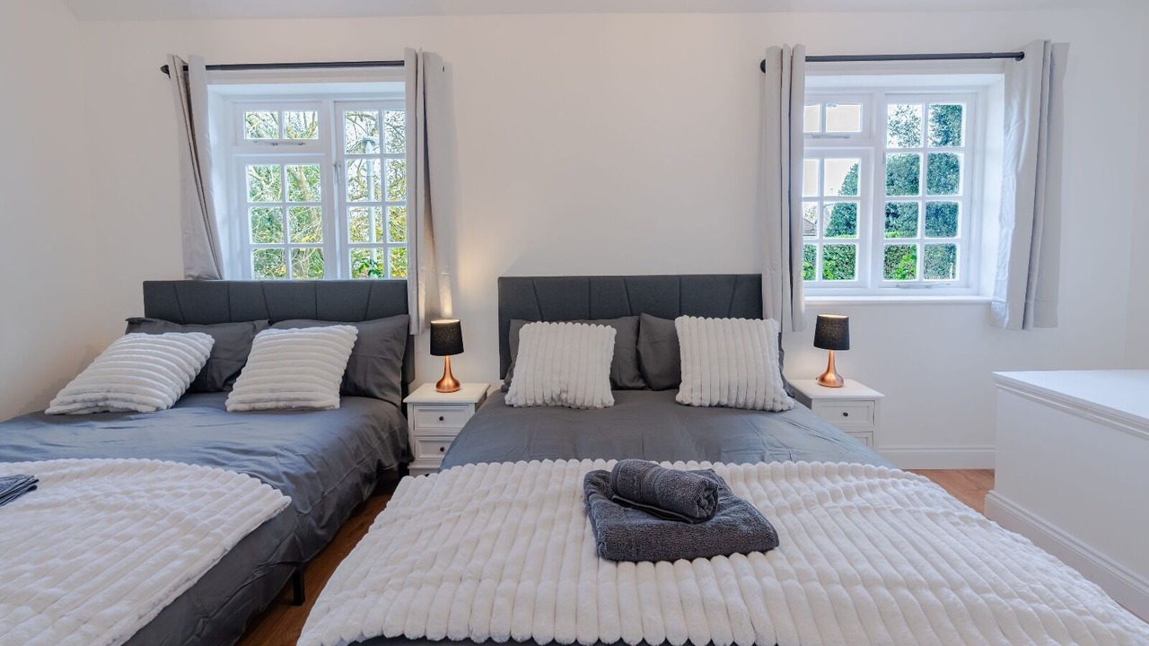 Photo of Others in Roehampton