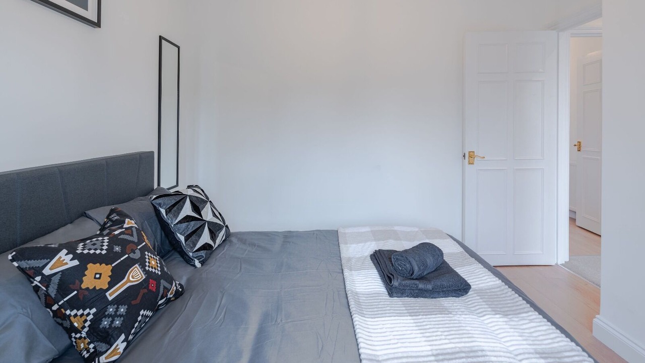 Photo of Others in Roehampton