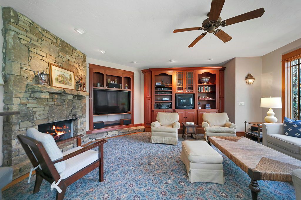 Photo of Livingroom in Lake Toxaway