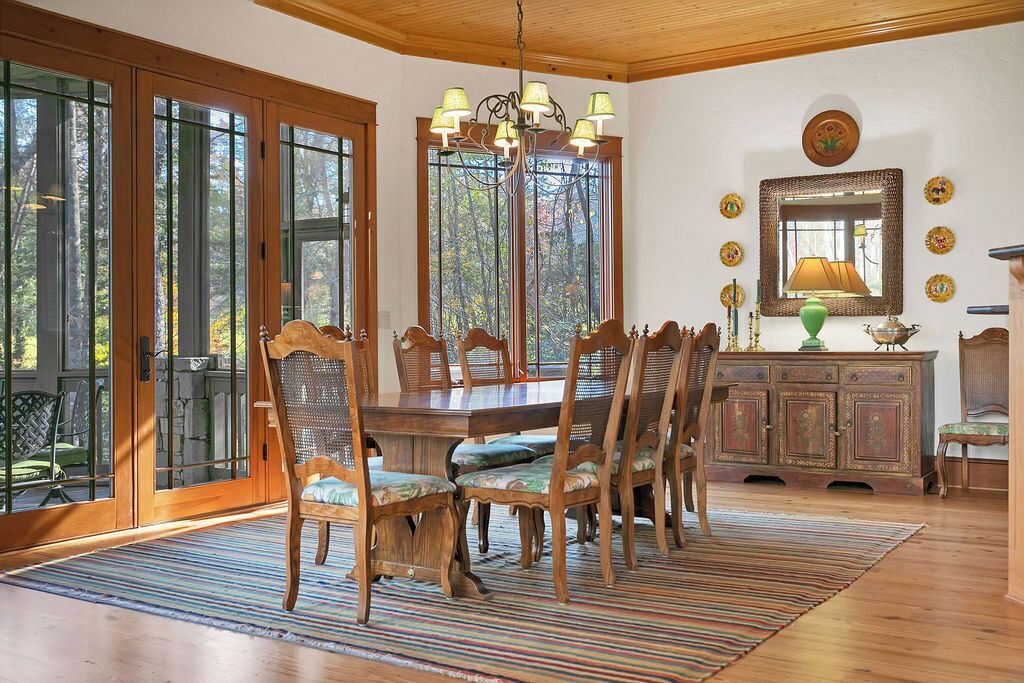 Photo of Others in Lake Toxaway