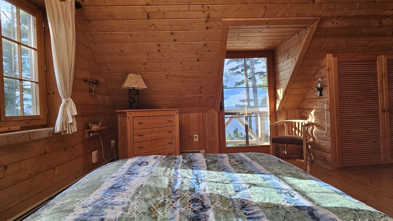 Photo of Bedroom in Beaver Cove