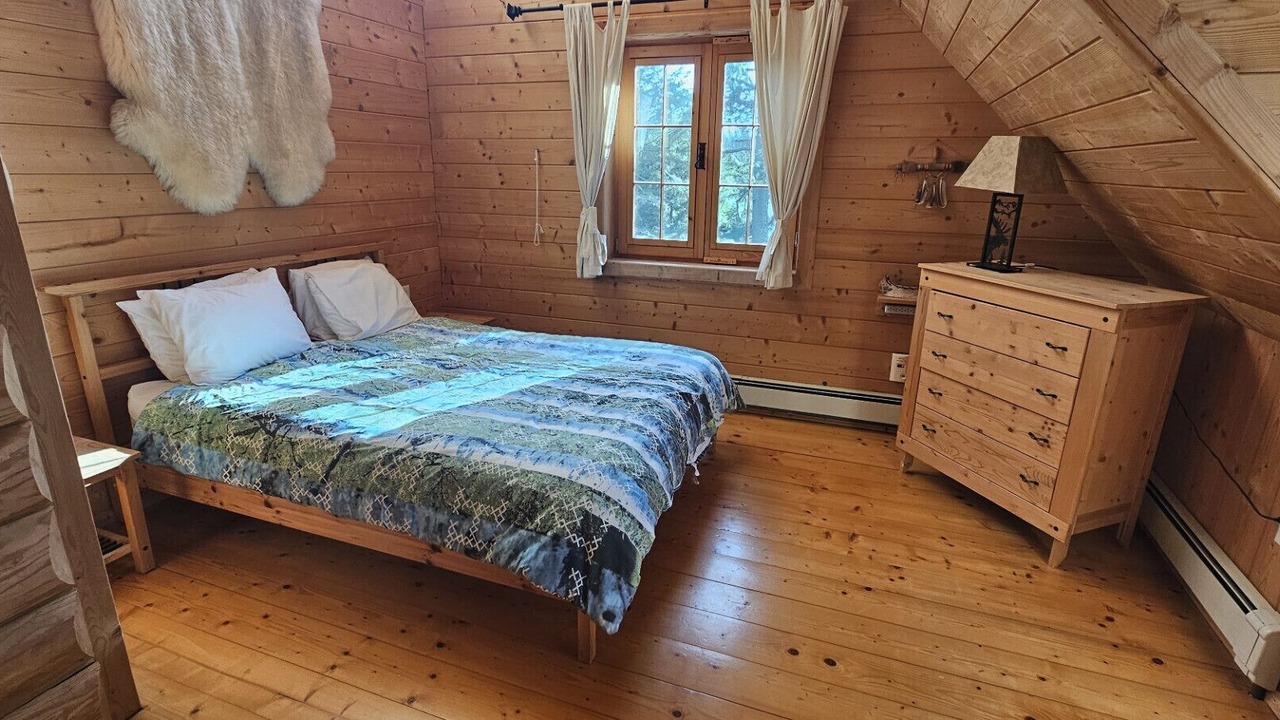 Photo of Bedroom in Beaver Cove