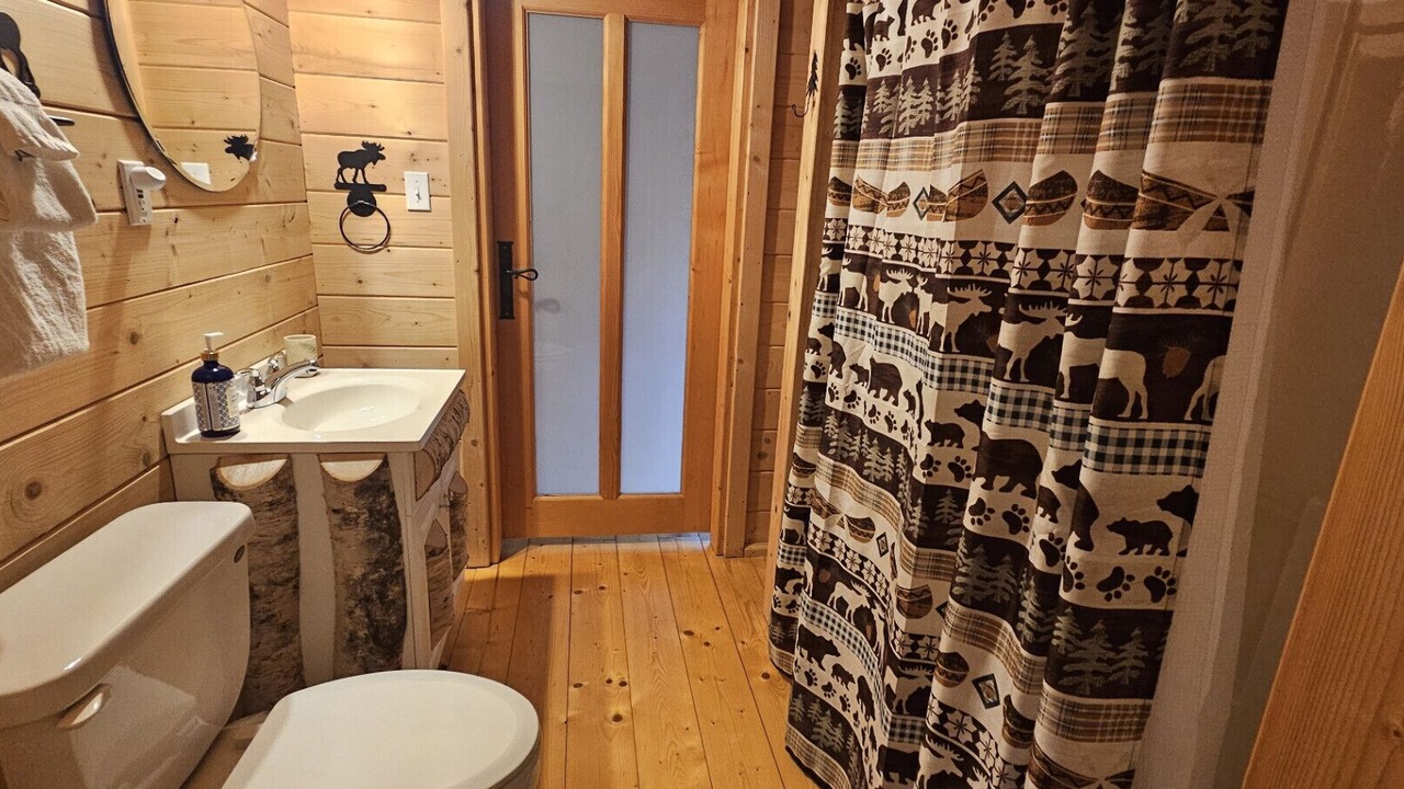 Photo of Bathroom in Beaver Cove