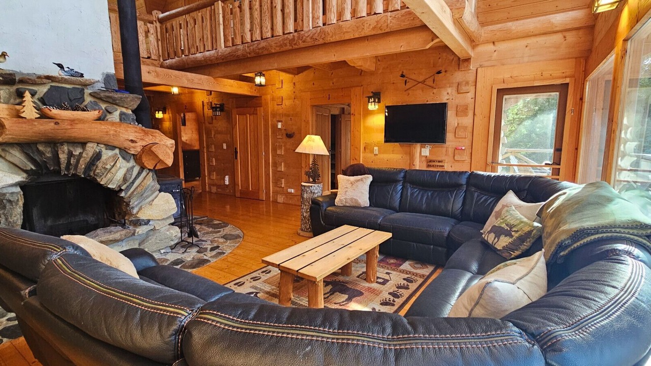 Photo of Livingroom in Beaver Cove
