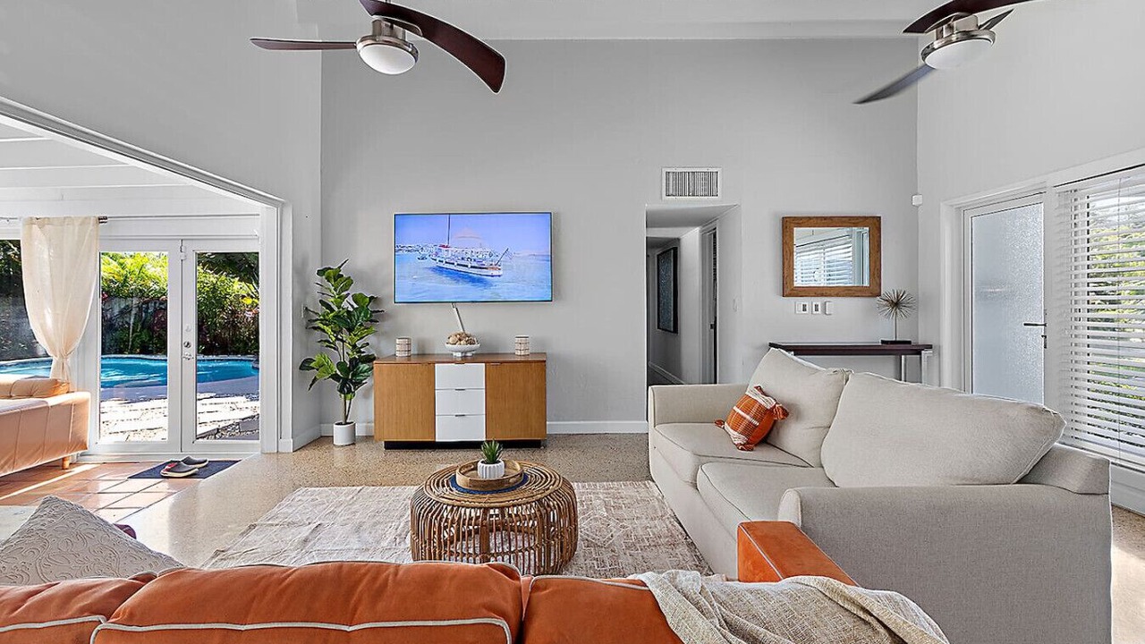 Photo of Livingroom in Wilton Manors