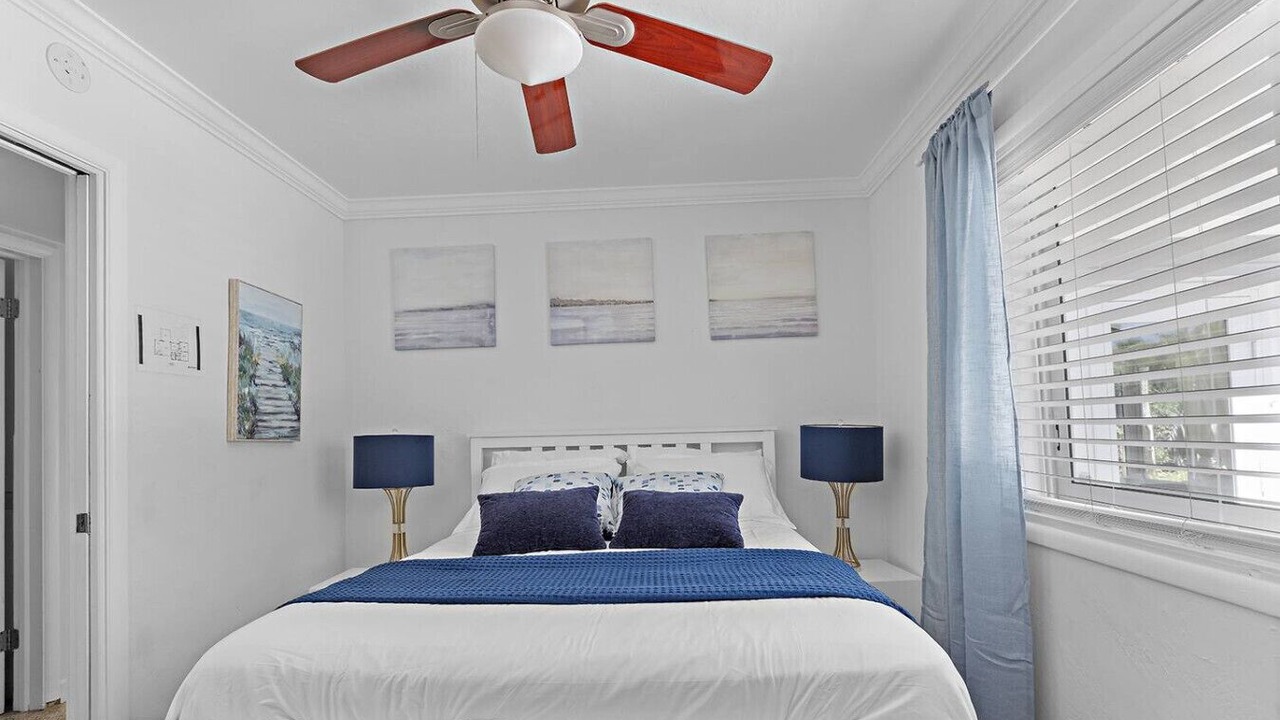 Photo of Bedroom in Wilton Manors