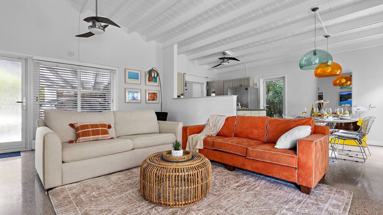 Photo of Livingroom in Wilton Manors