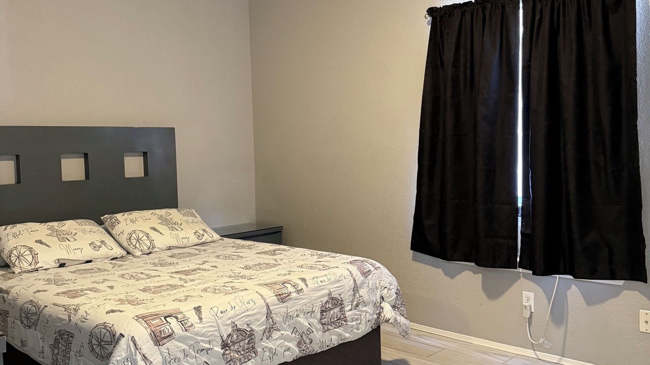 Photo of Bedroom in Biggs Field