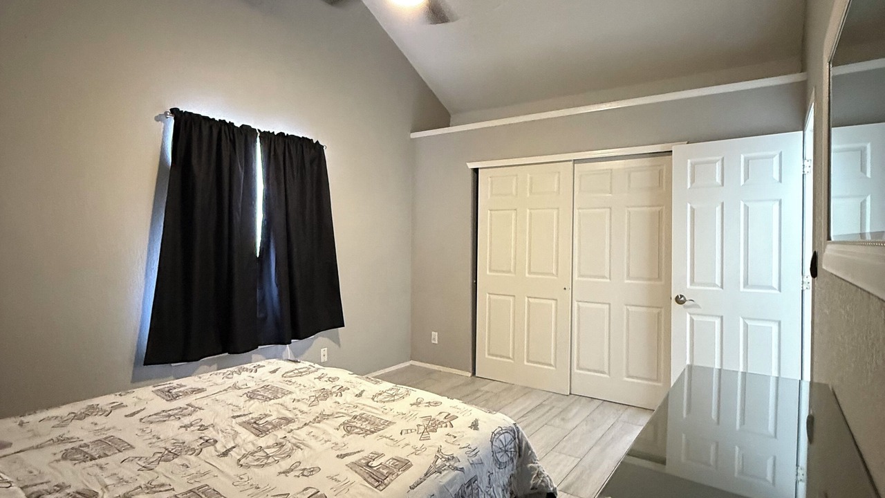 Photo of Bedroom in Biggs Field
