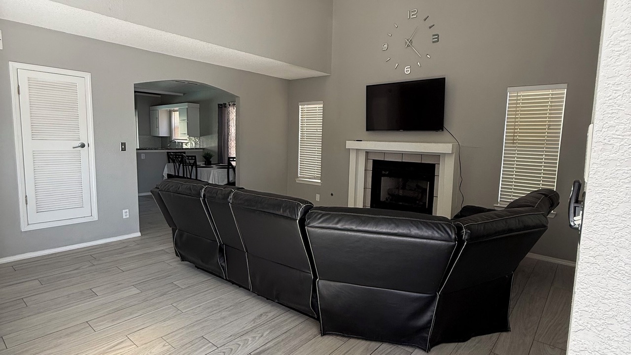 Photo of Livingroom in Biggs Field
