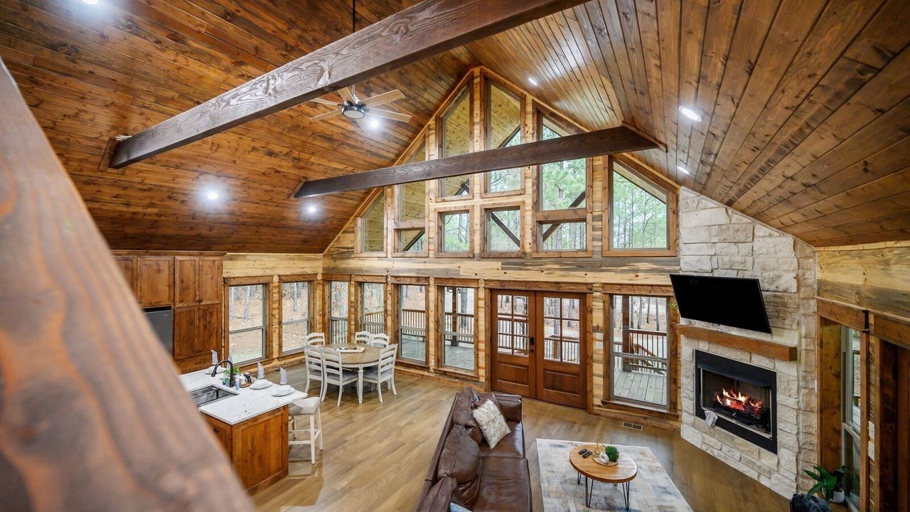 Photo of Livingroom in Pickens