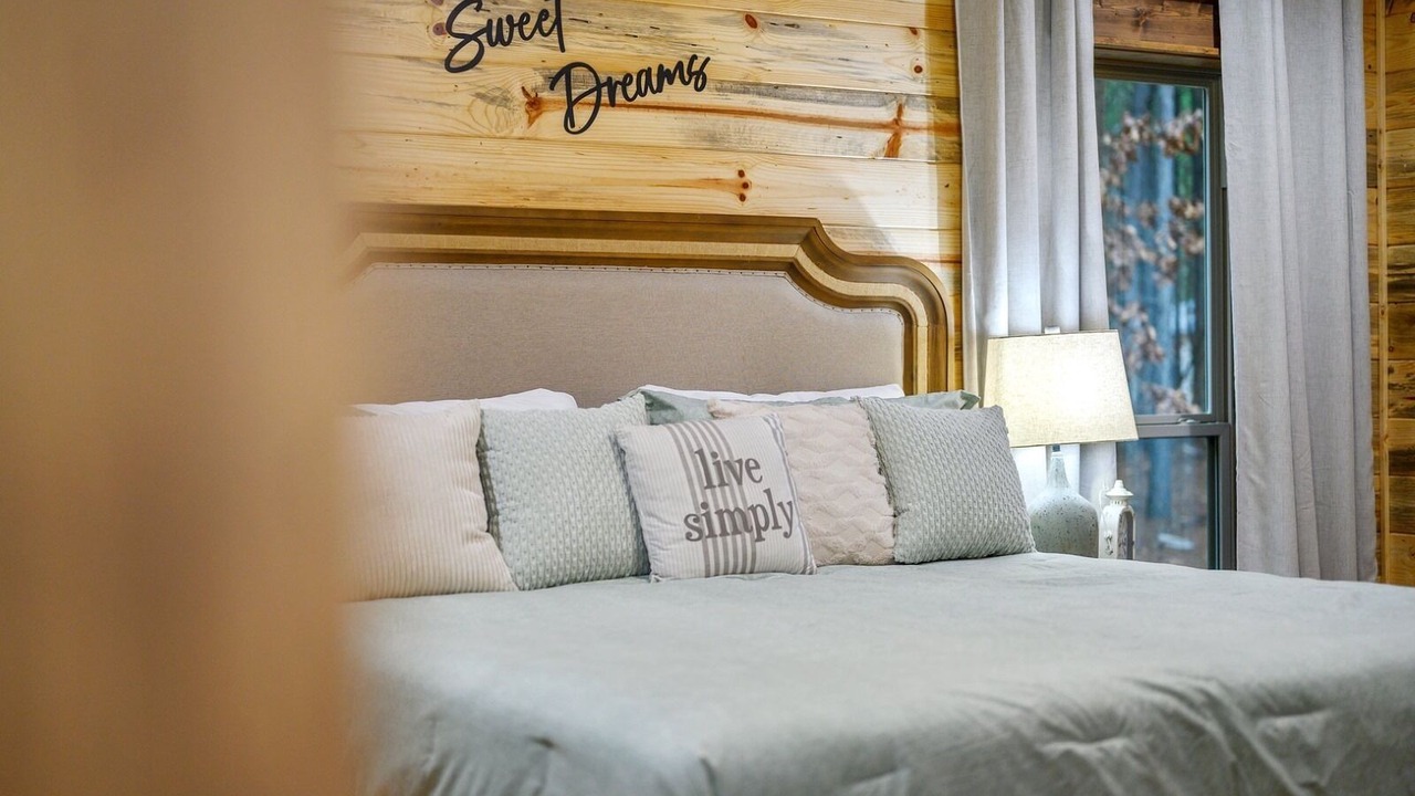 Photo of Bedroom in Pickens