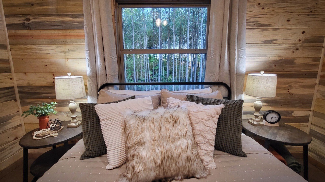 Photo of Bedroom in Pickens