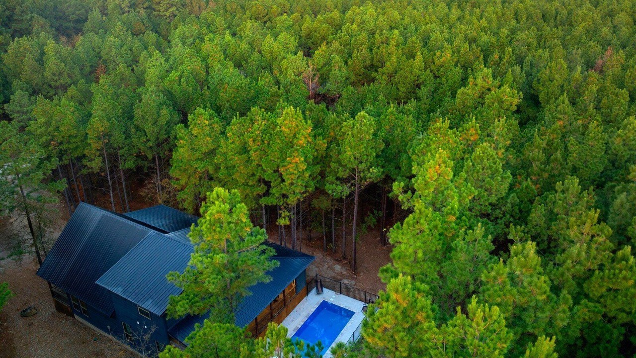 Photo of Outdoor in Pickens