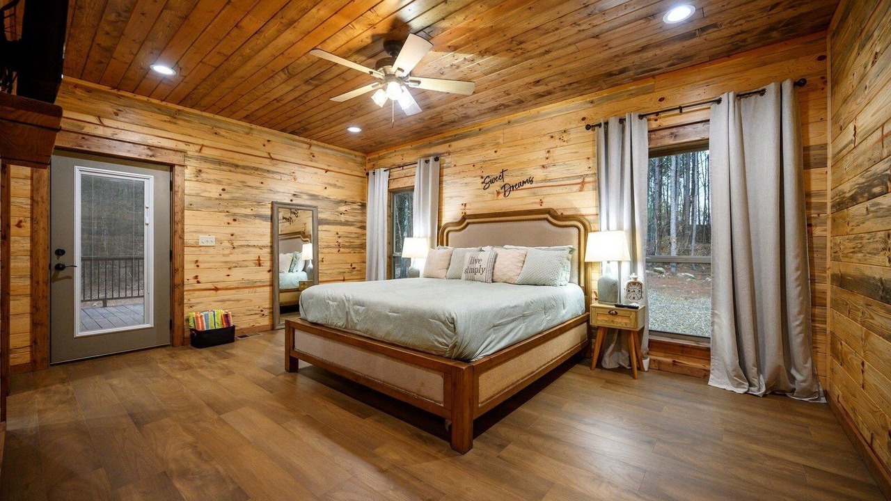 Photo of Bedroom in Pickens