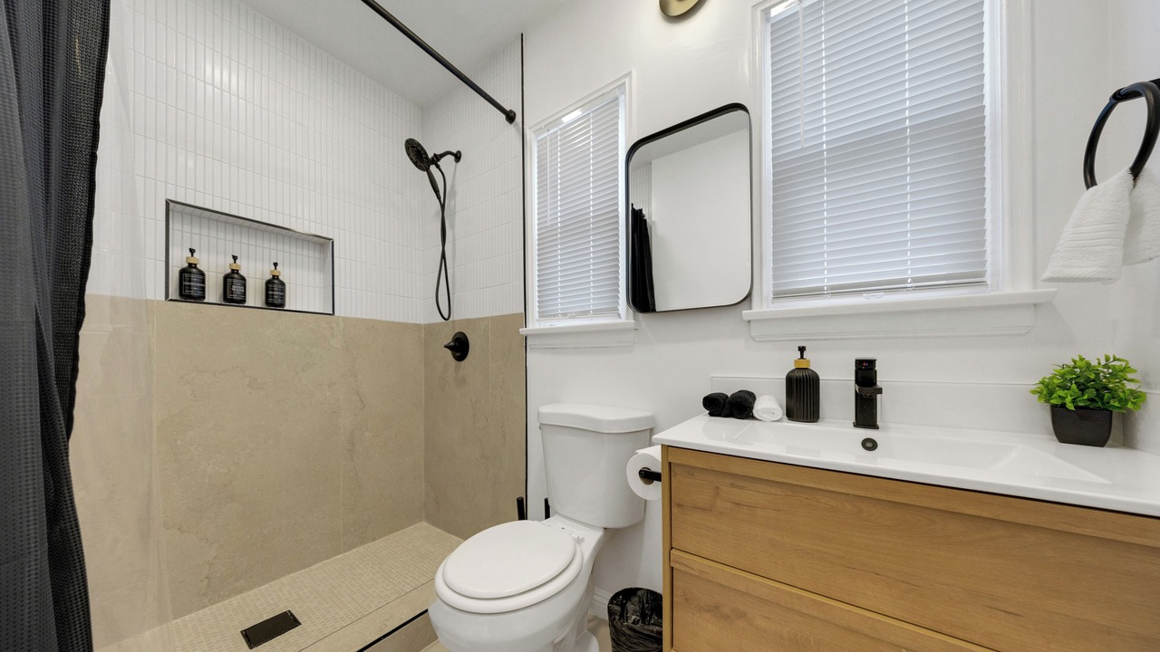 Photo of Bathroom in Mid Central
