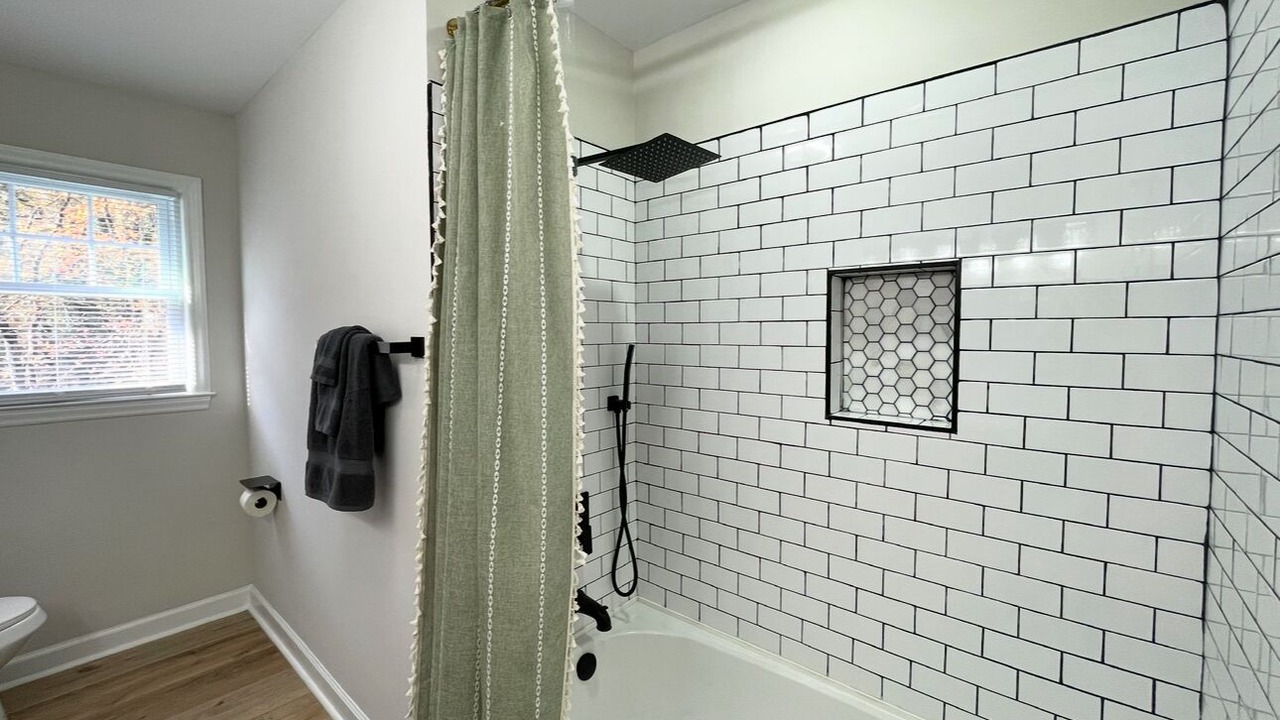 Photo of Bathroom in Green Valley