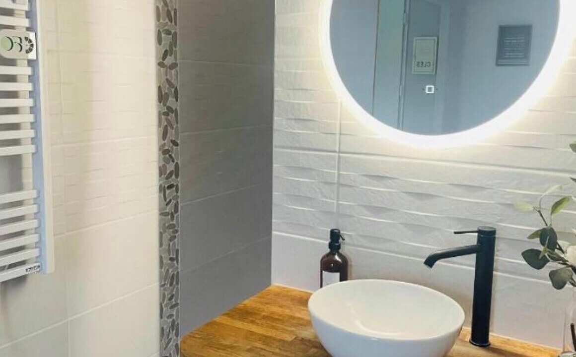 Photo of Bathroom in Ecques